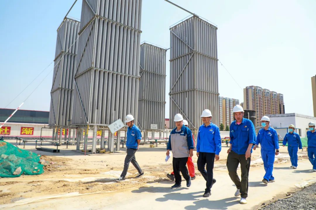 翠籠蒲艾香，慰問送安康——安彩高科總經理端午節慰問一線職工